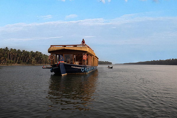 Neeleshwar Hermitage